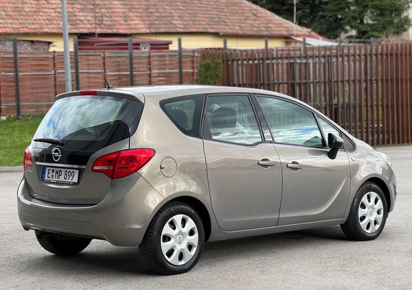 Opel Meriva cena 28900 przebieg: 97000, rok produkcji 2010 z Rzeszów małe 232